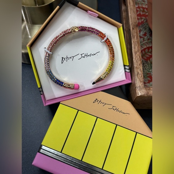 *NEW!* Betsey Johnson Rainbow Crystal Pencil Hinged Bracelet - Picture 3 of 8